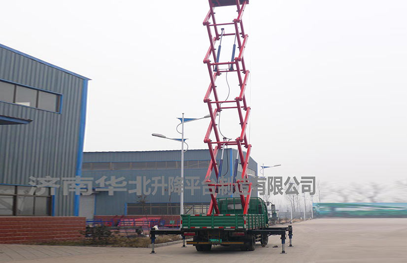 液壓升降機有助于倉儲貨物管理
